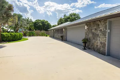 3504 Fontaneda Avenue, Fort Pierce, FL 34947 - Photo 8