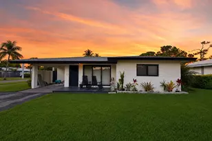 150 SE 5th Ct, Pompano Beach, FL 33060 - Photo 2