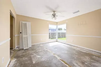 392 SE Crosspoint Drive, Port Saint Lucie, FL 34983 - Photo 14