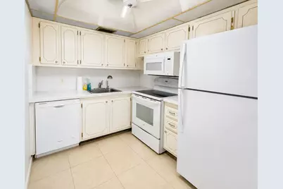 234 Chatham L, West Palm Beach, FL 33417 - Photo 4
