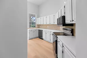 9408 Meadowood Dr, Fort Pierce, FL 34951 - Photo 22
