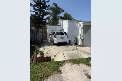 407 W Palm Street, Lantana, FL 33462 - Photo 2