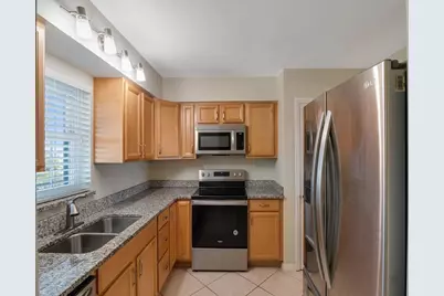 2333 Indian River Boulevard, Vero Beach, FL 32960 - Photo 4