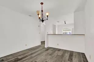 113 Pinewood Ct, Jupiter, FL 33458 - Photo 12