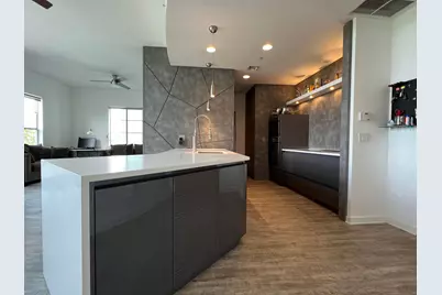 335 SE 6th Avenue #402, Delray Beach, FL 33483 - Photo 2
