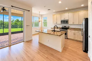 12170 SW Bennington Cir, Port Saint Lucie, FL 34987 - Photo 4