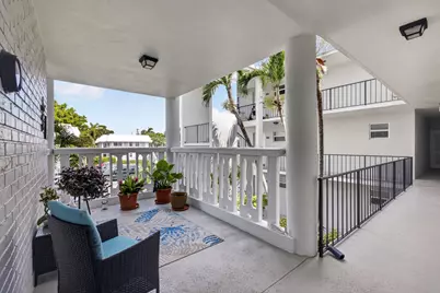 29 Colonial Club Drive #202, Boynton Beach, FL 33435 - Photo 2