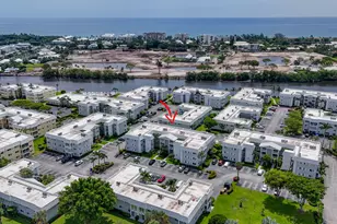 29 Colonial Club Dr, Boynton Beach, FL 33435 - Photo 42