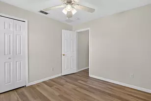 459 Halstead Dr, Davenport, FL 33897 - Photo 16