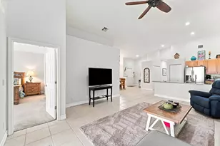 368 W Coral Trace Cir, Delray Beach, FL 33445 - Photo 12