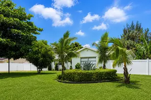6739 Patricia Dr, West Palm Beach, FL 33413 - Photo 2
