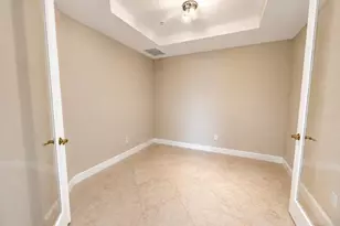 2625 NE 14th Ave NE, Wilton Manors, FL 33334 - Photo 10