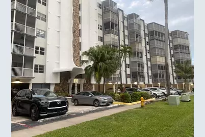 300 Diplomat Parkway #307, Hallandale Beach, FL 33009 - Photo 2