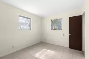 110 SW 12th Ave, South Bay, FL 33493 - Photo 20
