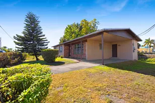110 SW 12th Ave, South Bay, FL 33493 - Photo 4