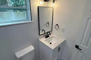 1282 NW 35th St, Miami, FL 33142 - Photo 8