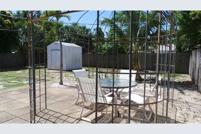 370 Orange Way, West Palm Beach, FL 33405 - Photo 36