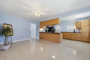 370 Orange Way, West Palm Beach, FL 33405 - Photo 8