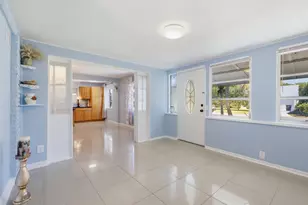 370 Orange Way, West Palm Beach, FL 33405 - Photo 14