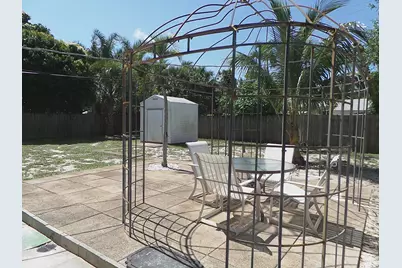 370 Orange Way, West Palm Beach, FL 33405 - Photo 34