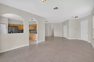 9810 SW Eastbrook Cir, Port Saint Lucie, FL 34987 - Photo 4