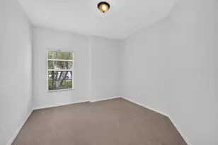 9810 SW Eastbrook Cir, Port Saint Lucie, FL 34987 - Photo 14