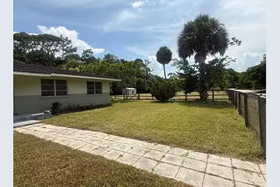 13886 N 22nd Road N, Loxahatchee Groves, FL 33470 - Photo 2