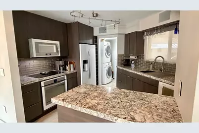 2571 Tigertail Avenue, Miami, FL 33133 - Photo 4