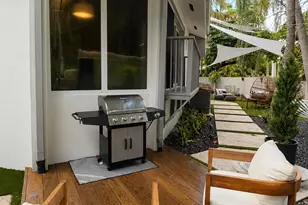 2571 Tigertail Ave, Miami, FL 33133 - Photo 14
