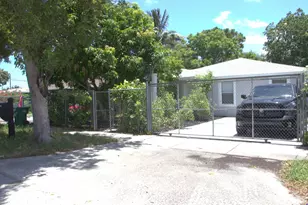 1724 NW 152nd Terrace, Miami Gardens, FL 33054 - Photo 4