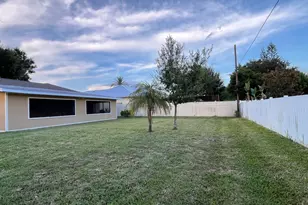1258 SE Mc Farlane Ave, Port Saint Lucie, FL 34952 - Photo 16