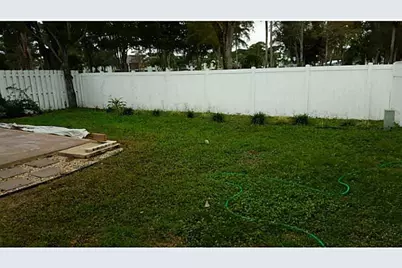 4674 Lakeside Circle, West Palm Beach, FL 33417 - Photo 2