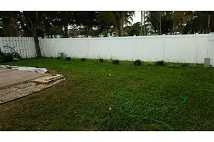 4674 Lakeside Cir, West Palm Beach, FL 33417 - Photo 2