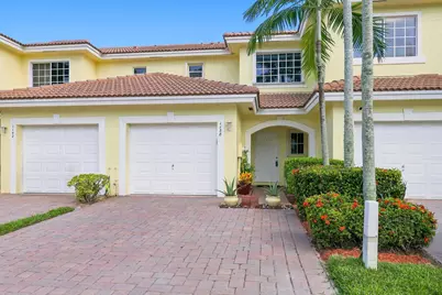 1138 Imperial Lake Road, West Palm Beach, FL 33413 - Photo 2