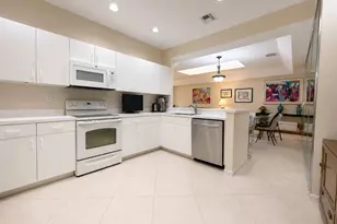 12598 Crystal Pointe Dr, Boynton Beach, FL 33437 - Photo 10