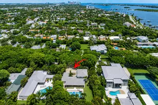 232 Essex Ln, West Palm Beach, FL 33405 - Photo 2