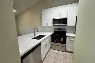 938 Coral Club Dr, Coral Springs, FL 33071 - Photo 4