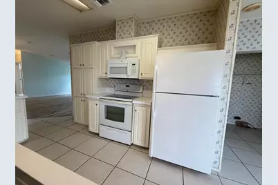294 Kingfisher Avenue, Fort Pierce, FL 34982 - Photo 8