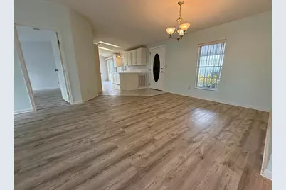 294 Kingfisher Avenue, Fort Pierce, FL 34982 - Photo 6