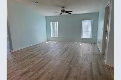 294 Kingfisher Avenue, Fort Pierce, FL 34982 - Photo 4