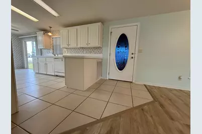 294 Kingfisher Avenue, Fort Pierce, FL 34982 - Photo 8