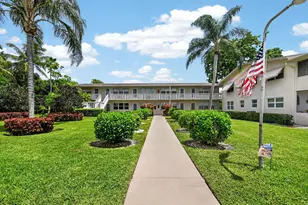 16 Sussex A, West Palm Beach, FL 33417 - Photo 2