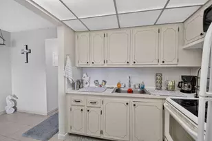 16 Sussex A, West Palm Beach, FL 33417 - Photo 16