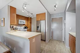 340 Sunset Dr, Fort Lauderdale, FL 33301 - Photo 6