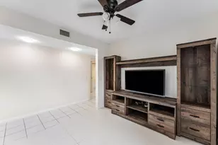 170 Waterside Dr, Hypoluxo, FL 33462 - Photo 14