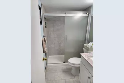 74 Newport Court E, Deerfield Beach, FL 33442 - Photo 10