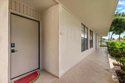 21 Royal Palm Way #1050, Boca Raton, FL 33432 - Photo 2