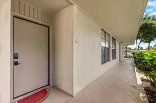 21 Royal Palm Way, Boca Raton, FL 33432 - Photo 2