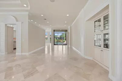 8887 Via Prestigio W, Wellington, FL 33411 - Photo 4