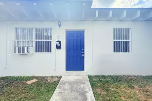 1017 SW 8th St, Homestead, FL 33030 - Photo 1